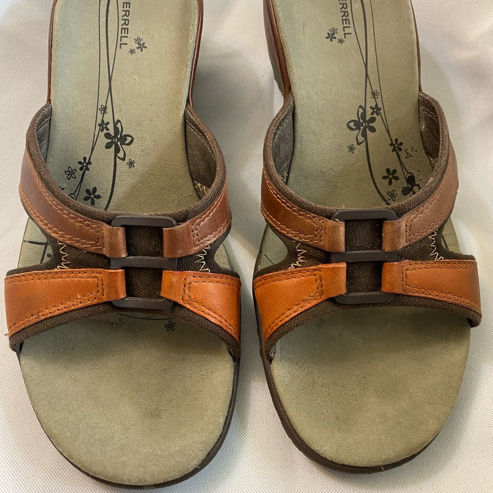Merrell dewberry brown leather strap wedge sandals